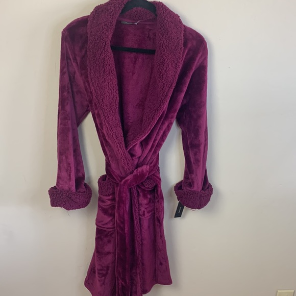 NWT Natori Plush Fleece Robe - Picture 4 of 9